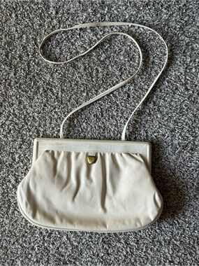 Etienne Aigner Cream Leather Shoulder Crossbody Bag